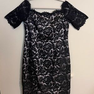 COPY - Beautiful Vince Camuto Black Eyelash Lace Dress sz 14